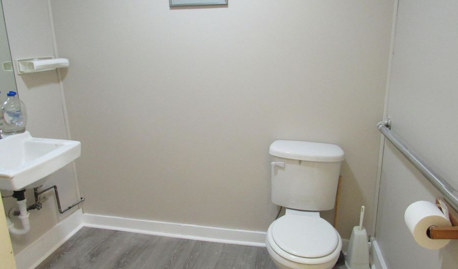 231 Barnwell Ave NW A, Aiken, SC 29801 - 0 Beds, 2 Bath