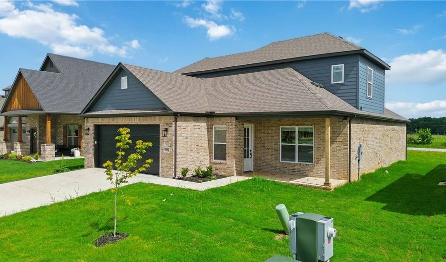 980 Trestle Ln, Bentonville, AR 72713 - 4 Beds, 3 Bath