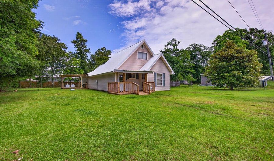 14308 Cullens St, Biloxi, MS 39532 - 3 Beds, 2 Bath