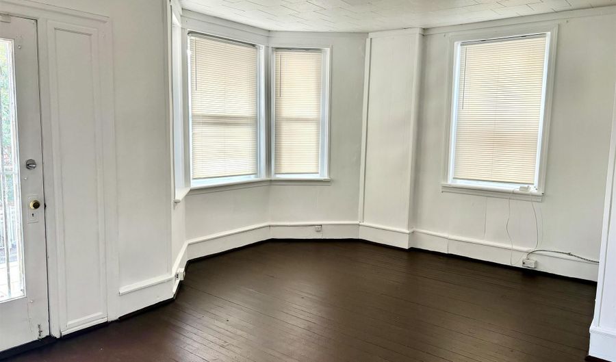 117 N Georgia Ave 2Nd Floor, Atlantic City, NJ 08401 - 2 Beds, 1 Bath
