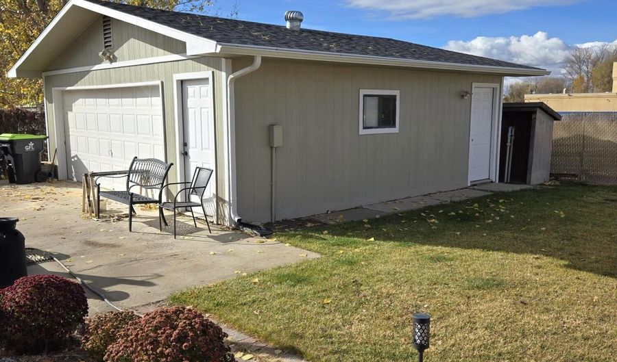 511 N EXECUTIVE Dr, Bloomfield, NM 87413 - 3 Beds, 2 Bath