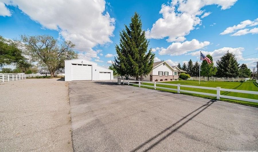 900 Pendlebury Ln, Blackfoot, ID 83221 - 5 Beds, 4 Bath