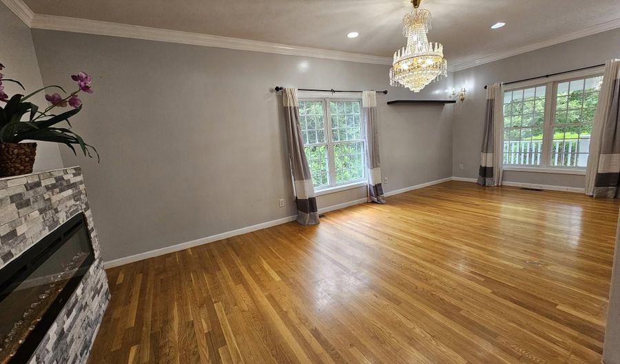 50 Winding Rd, Bedford, NH 03110 - 6 Beds, 4 Bath