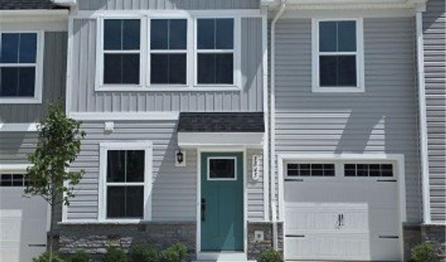 1845 Shank Dr, Akron, OH 44313 - 3 Beds, 3 Bath