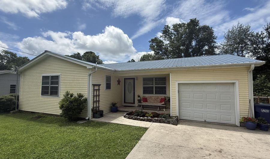 1128 Brashiers Chapel Rd, Arab, AL 35016 - 3 Beds, 2 Bath