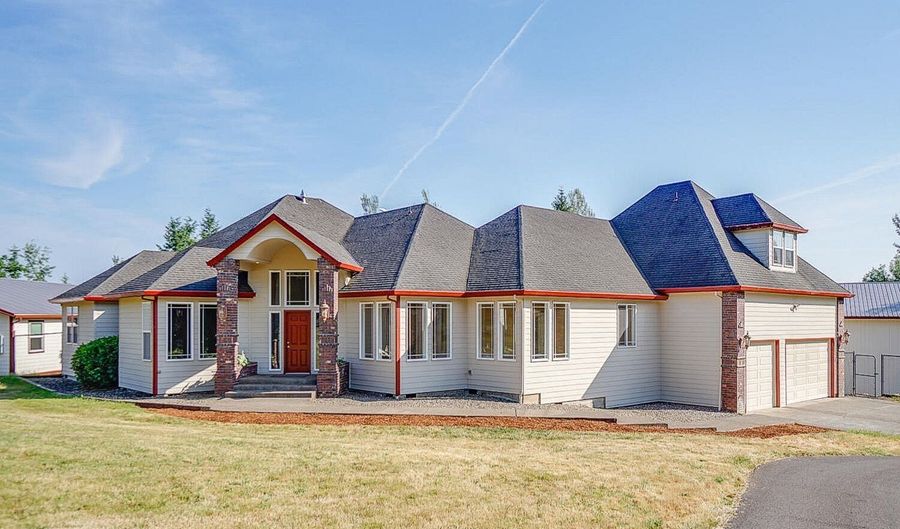 20219 NE 273rd St, Battle Ground, WA 98604 - 5 Beds, 5 Bath