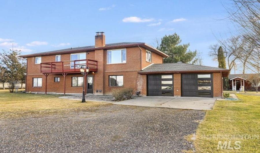 1443 E 4300 N, Buhl, ID 83316 - 5 Beds, 2 Bath
