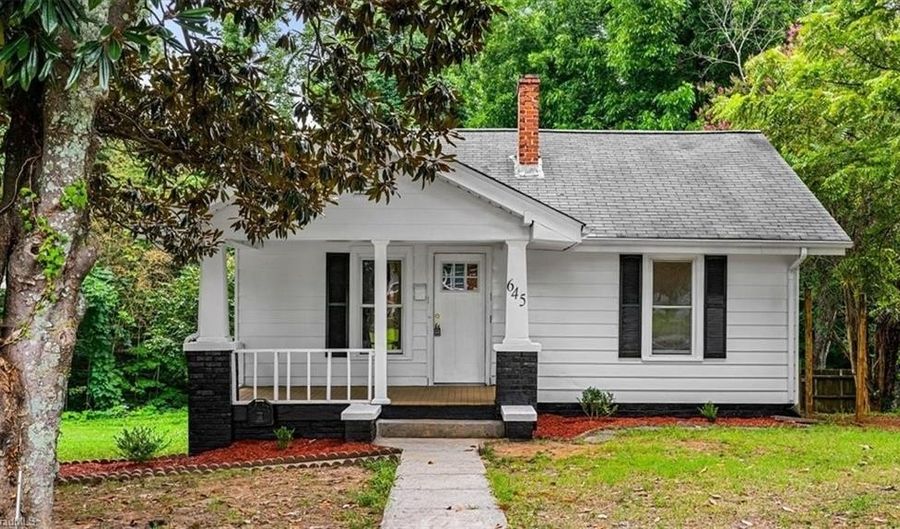 645 W Wainman Ave, Asheboro, NC 27203 - 3 Beds, 1 Bath