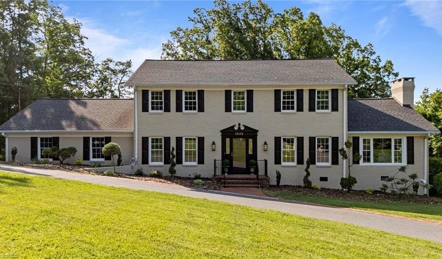 1025 Neely Dr, Asheboro, NC 27205 - 4 Beds, 4 Bath