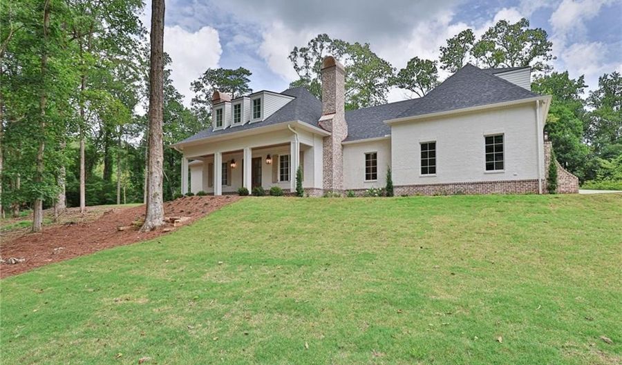 801 KENTWOOD Dr, Auburn, AL 36830 - 5 Beds, 5 Bath