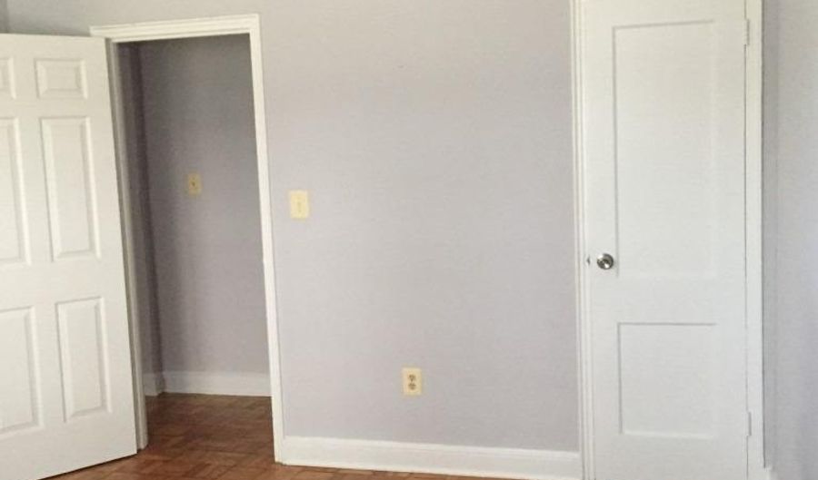 1724 N QUINN St 106, Arlington, VA 22209 - 1 Beds, 1 Bath