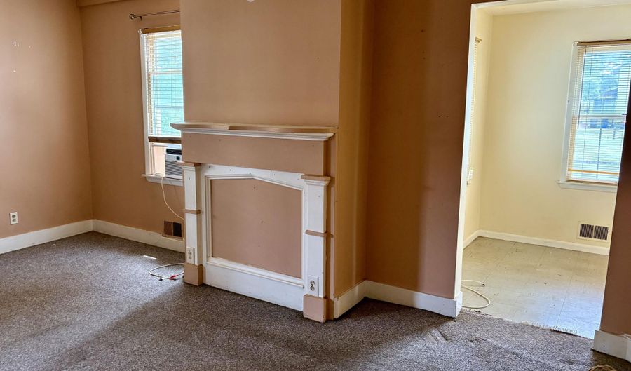 83 Avenue D, Atlantic Highlands, NJ 07716 - 3 Beds, 2 Bath