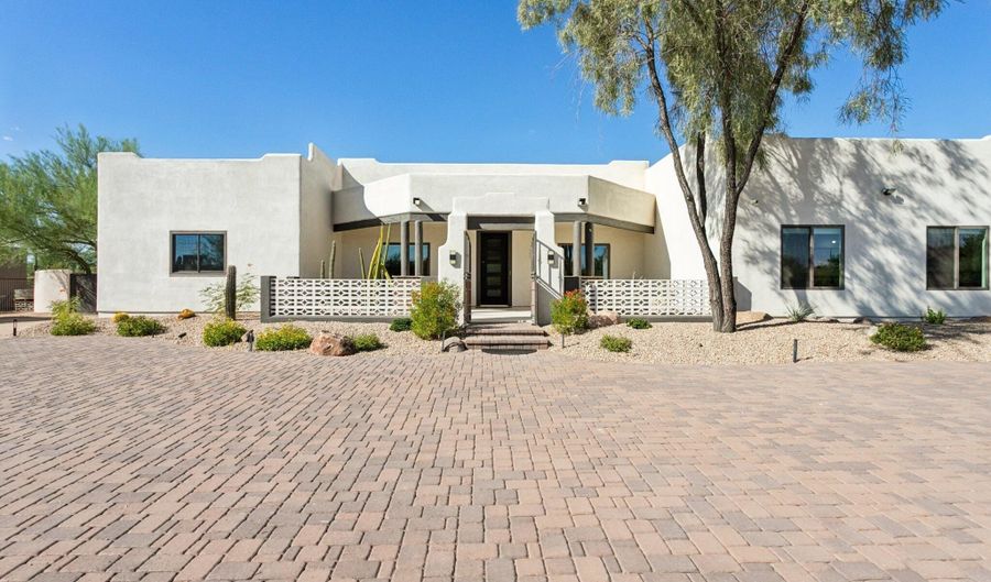30506 N 60TH St, Cave Creek, AZ 85331 - 4 Beds, 4 Bath