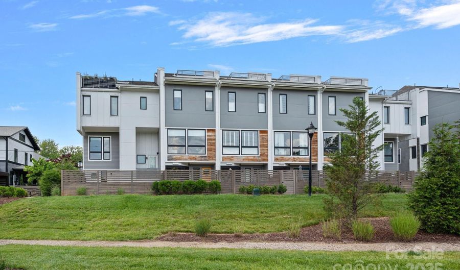 2745 Shenandoah Ave, Charlotte, NC 28205 - 3 Beds, 3 Bath