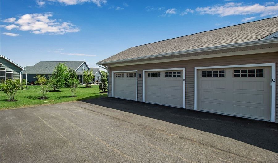 297 Northill Dr B, Amherst, NY 14221 - 2 Beds, 2 Bath