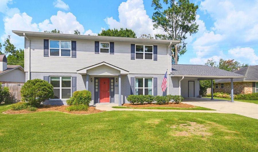 10375 Ridgely Dr, Baton Rouge, LA 70809 - 5 Beds, 3 Bath
