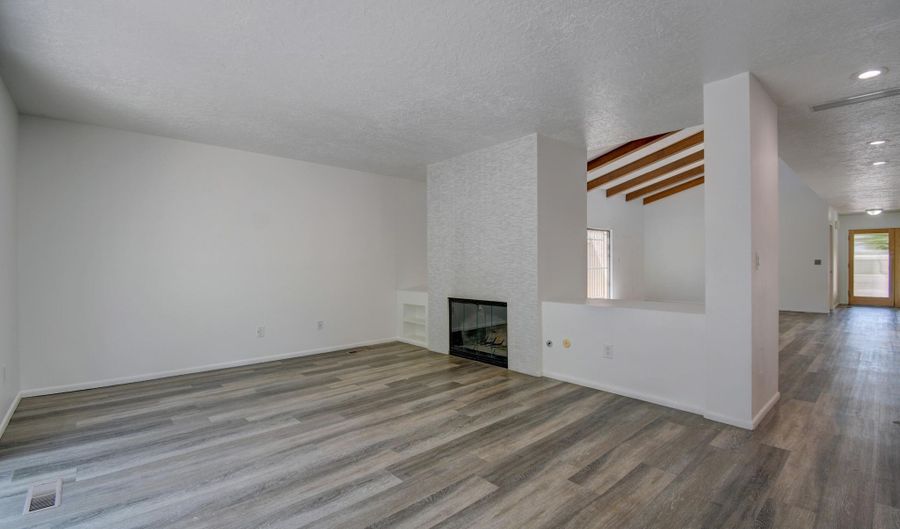 6044 Vista Campo Rd NE, Albuquerque, NM 87109 - 2 Beds, 2 Bath