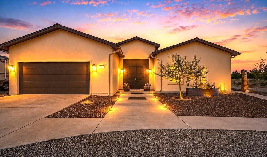 2634 W OHARA Rd, Anthony, NM 88021 - 4 Beds, 4 Bath