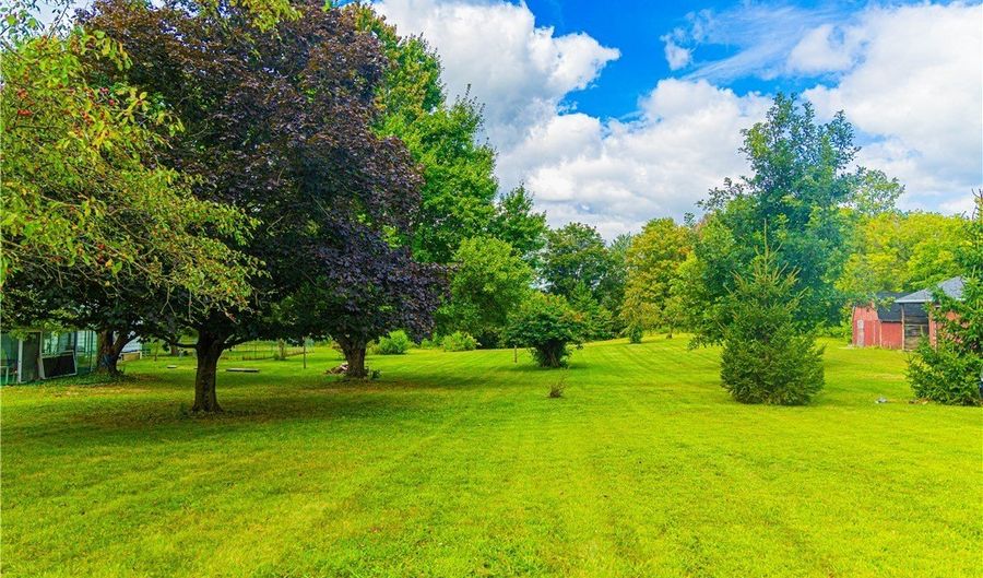 16974 Hawley Rd, Oberlin, OH 44074 - 4 Beds, 2 Bath