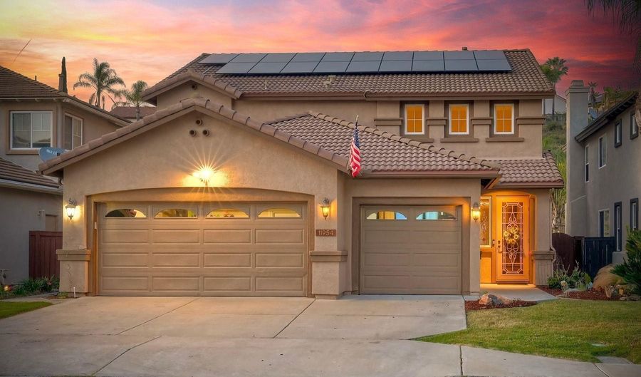 11954 Cypress Valley Dr, San Diego, CA 92131 - 4 Beds, 3 Bath