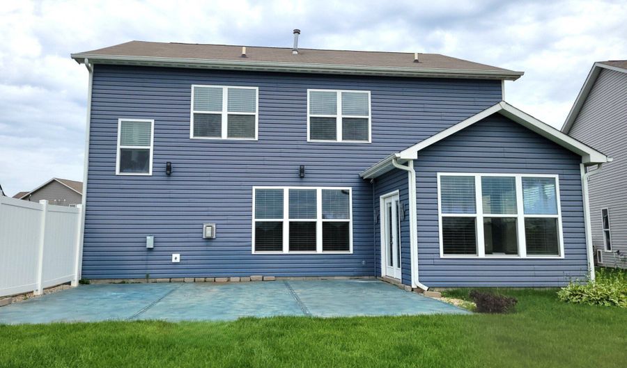 7958 Apalachee Dr, Indianapolis, IN 46217 - 4 Beds, 3 Bath