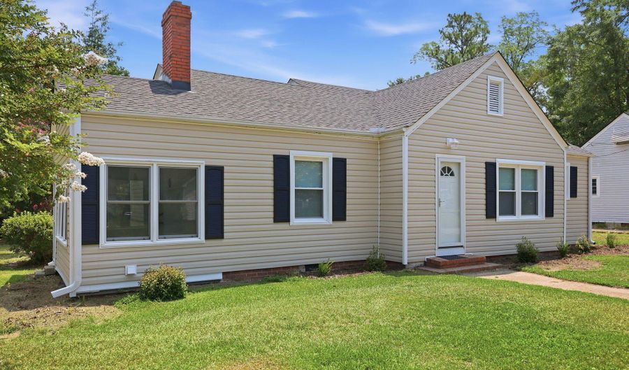 4187 SE College St, Ayden, NC 28513 - 3 Beds, 2 Bath