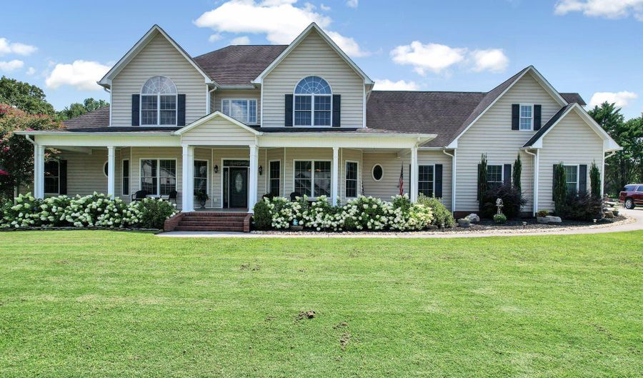 150 Hunters Way, Benton, TN 37307 - 4 Beds, 4 Bath
