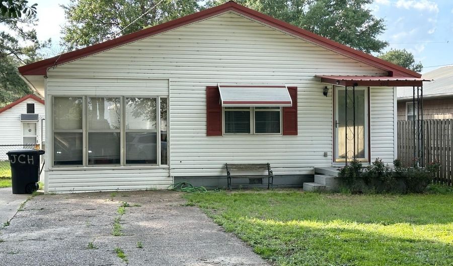 408 Blackwell St, Bassett, AR 72313 - 2 Beds, 1 Bath