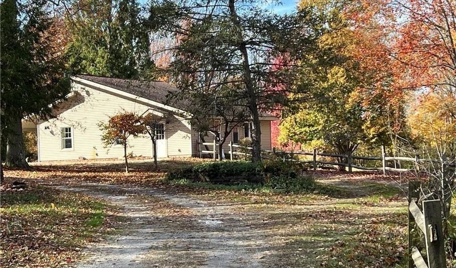 1194 Van Winkle Dr, Ashtabula, OH 44004 - 2 Beds, 1 Bath