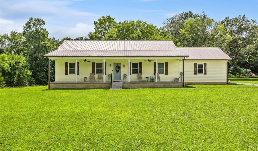 1361 Walkers Chapel Rd Walkers Chapel Road, Adolphus, KY 42120 - 2 Beds, 2 Bath