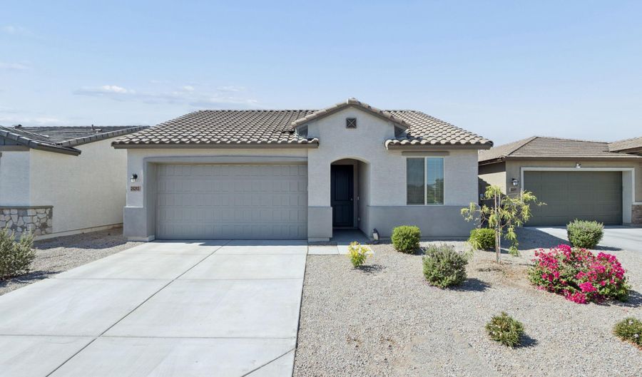 25293 W Wayland Dr, Buckeye, AZ 85326 - 4 Beds, 3 Bath