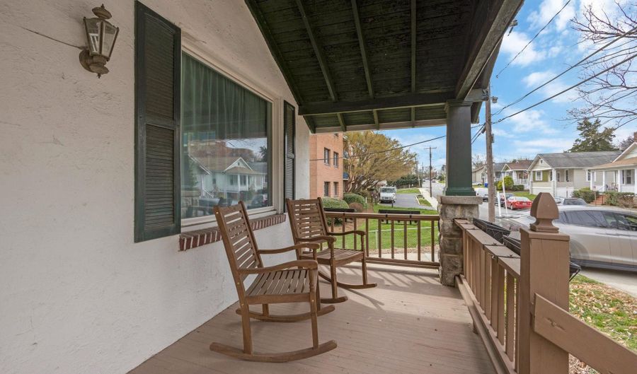 1943 N CLEVELAND St, Arlington, VA 22201 - 3 Beds, 1 Bath