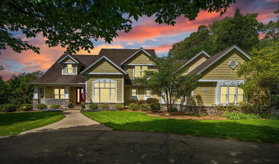 2405 Orchid Ct SE, Ada, MI 49301 - 5 Beds, 5 Bath