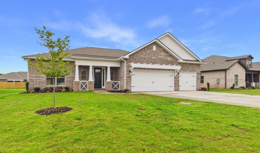 22619 Donahue Dr, Athens, AL 35613 - 4 Beds, 3 Bath