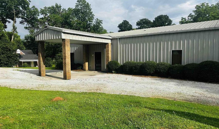 2 ND Ave, Ashland, AL 36251 - 1 Beds, 4 Bath