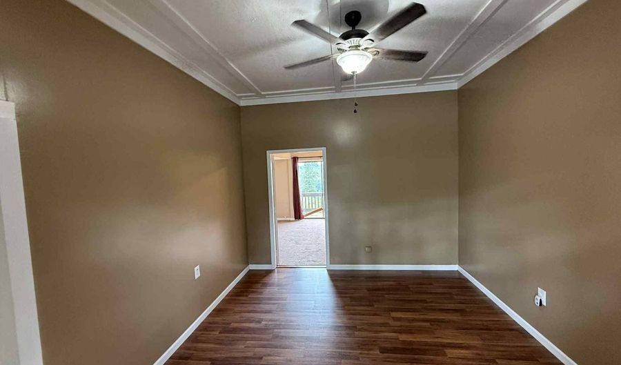 263 W Taxiway Dr, Albany, KY 42602 - 3 Beds, 3 Bath