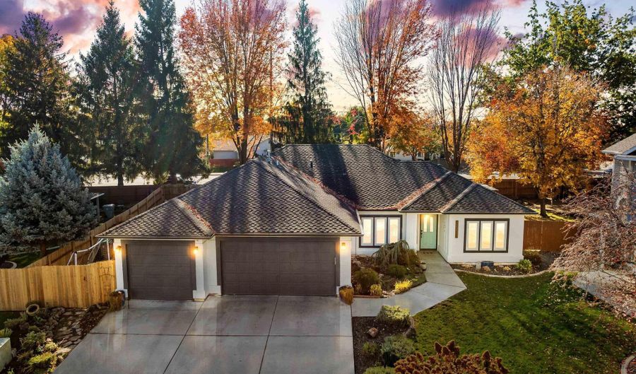 12777 W Goldenbrook Ct, Boise, ID 83713 - 4 Beds, 2 Bath