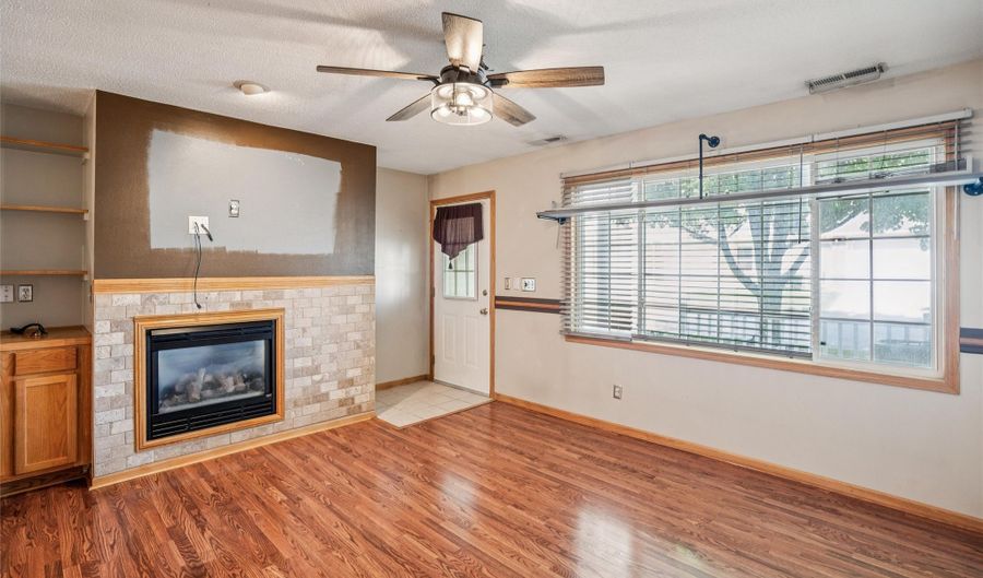 1517 SE Delaware Ave 2, Ankeny, IA 50021 - 2 Beds, 2 Bath