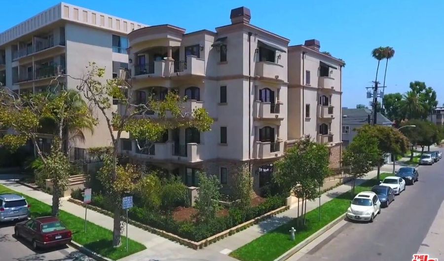 462 S Maple Dr 101A, Beverly Hills, CA 90212 - 4 Beds, 5 Bath