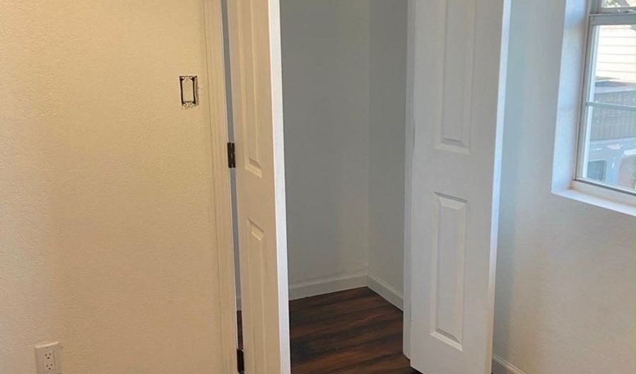 411 SW 8th St, Andrews, TX 79714 - 2 Beds, 1 Bath