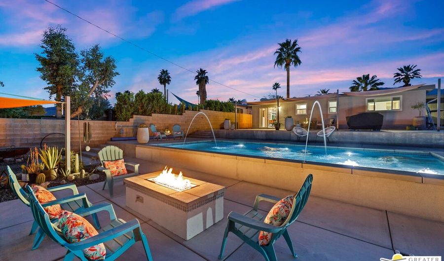 2020 Lawrence St, Palm Springs, CA 92264 - 2 Beds, 2 Bath