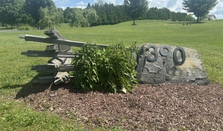 390 Wagner Point Rd, Alburgh, VT 05440 - 4 Beds, 3 Bath