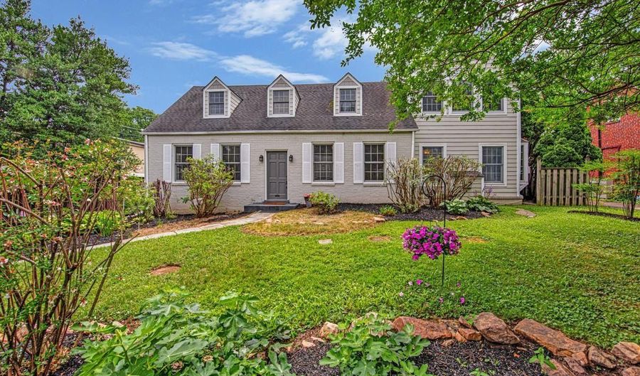 115 LUCAS Ln, Bethesda, MD 20814 - 3 Beds, 3 Bath