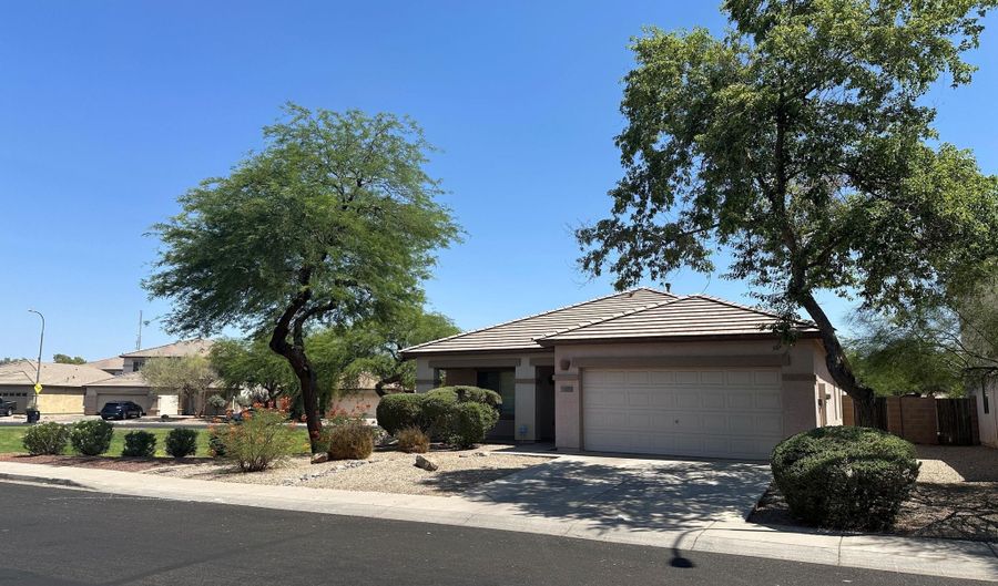 11709 W SHERMAN St, Avondale, AZ 85323 - 4 Beds, 2 Bath