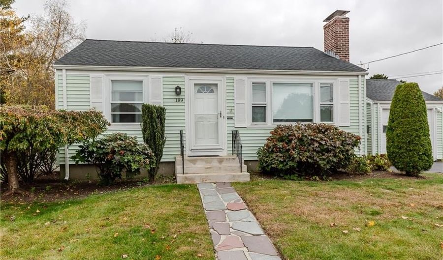 189 Poplar Dr, Cranston, RI 02920 - 2 Beds, 1 Bath