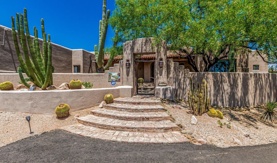 6114 E FLEMING SPRINGS Rd, Cave Creek, AZ 85331 - 3 Beds, 3 Bath
