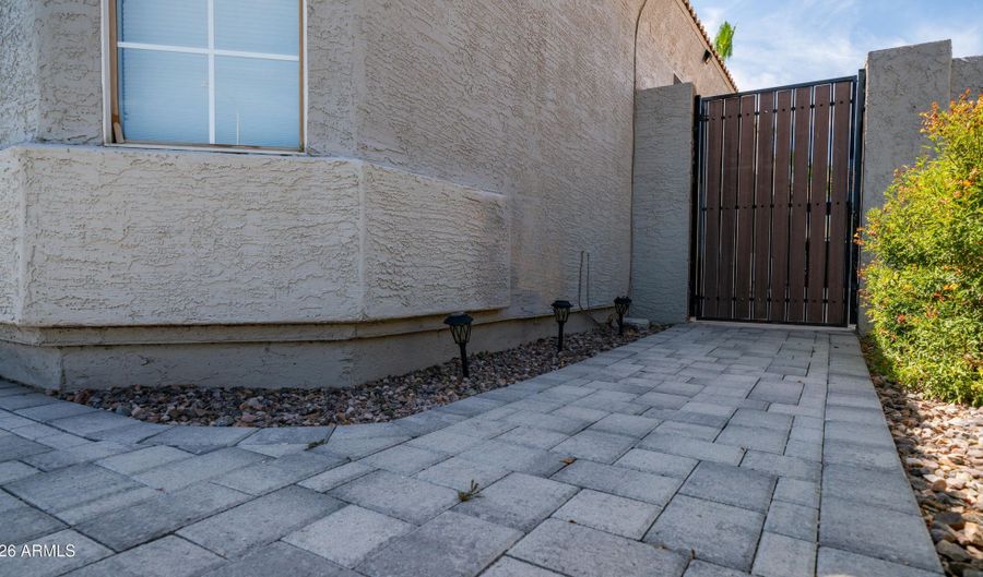 1133 W MORELOS St, Chandler, AZ 85224 - 4 Beds, 2 Bath