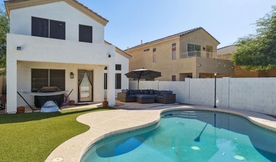 5050 E ROBERTA Dr, Cave Creek, AZ 85331 - 3 Beds, 4 Bath