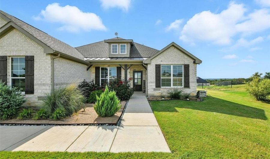 1089 Flagstone Dr, Weatherford, TX 76085 - 4 Beds, 3 Bath