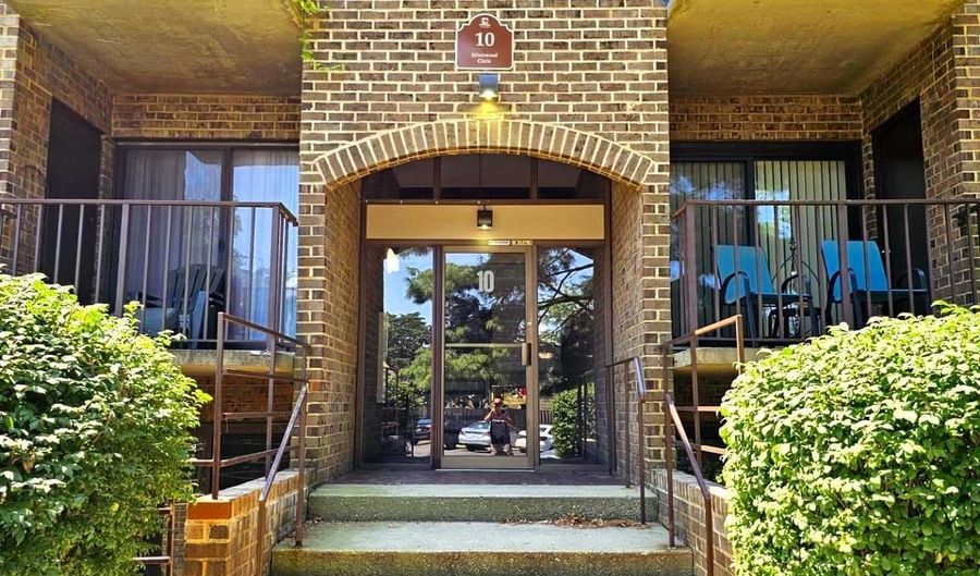 10 SILVERWOOD Cir 10, Annapolis, MD 21403 - 2 Beds, 2 Bath
